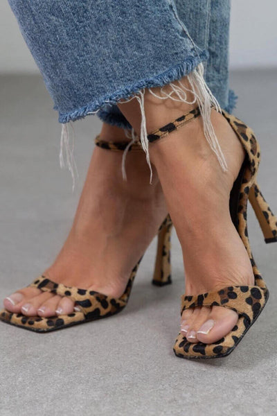 GIULIA | HOHE TIENEN IM ANIMAL-LOOK