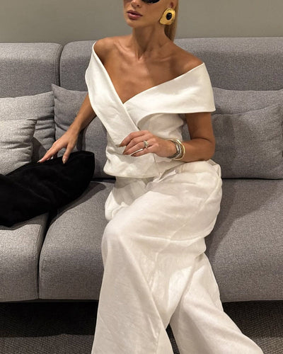 Set mit Bluse und weit geschnittenen Hosen