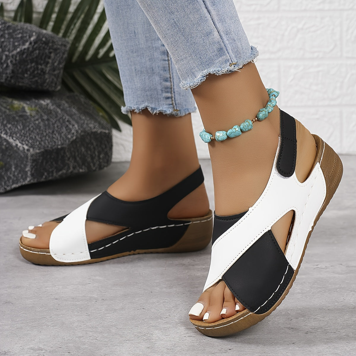 Monique | Ultra bequeme orthopädische Sandalen,