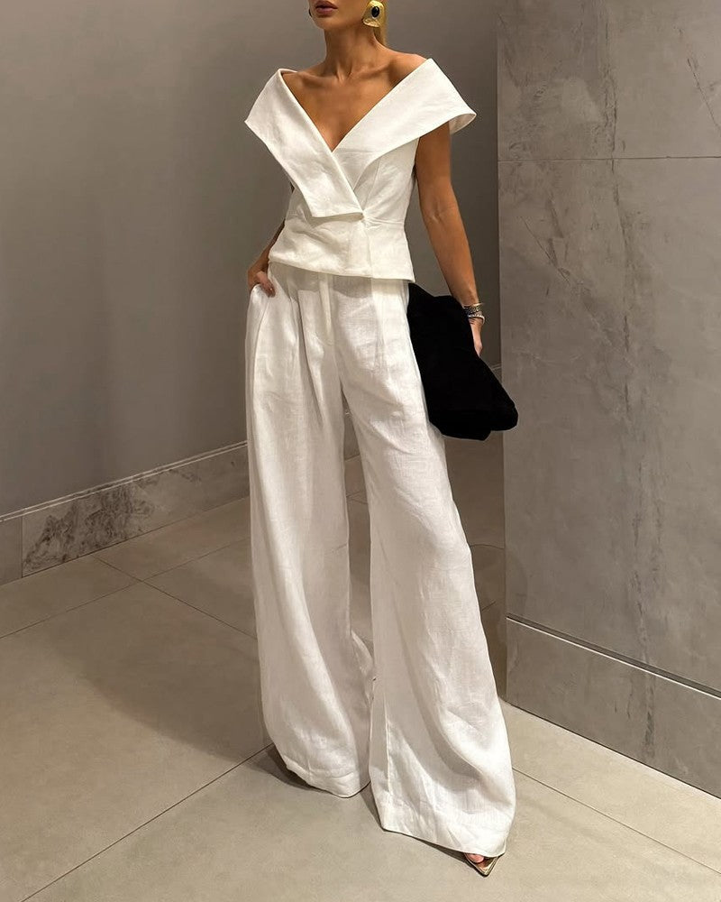 Set mit Bluse und weit geschnittenen Hosen