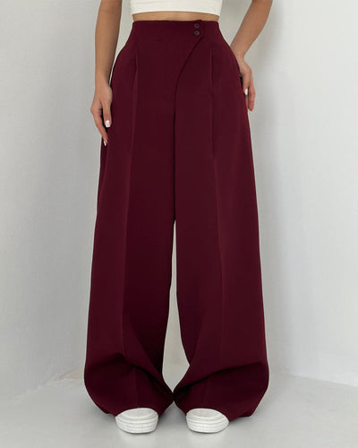 Gestalte Hosen mit passendem Knopf