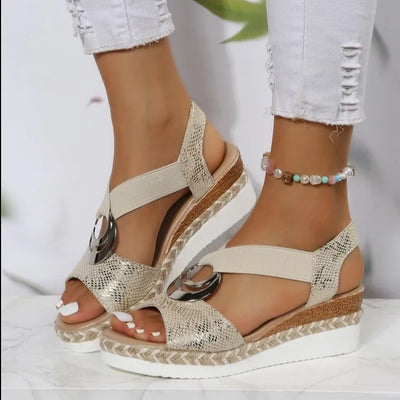 Briana | Bequeme Keilabsatzsandalen