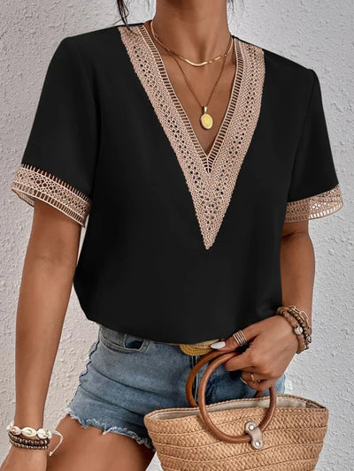 Davina | Elegante Bluse mit luxuriösen Spitzendetails
