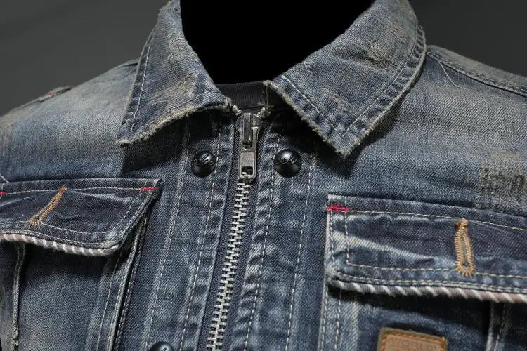 Klassische Retro-Jeansjacke