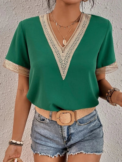 Davina | Elegante Bluse mit luxuriösen Spitzendetails