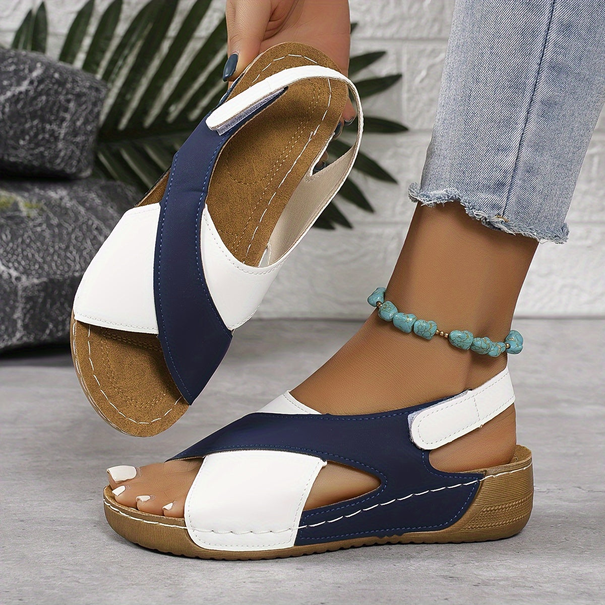 Monique | Ultra bequeme orthopädische Sandalen,