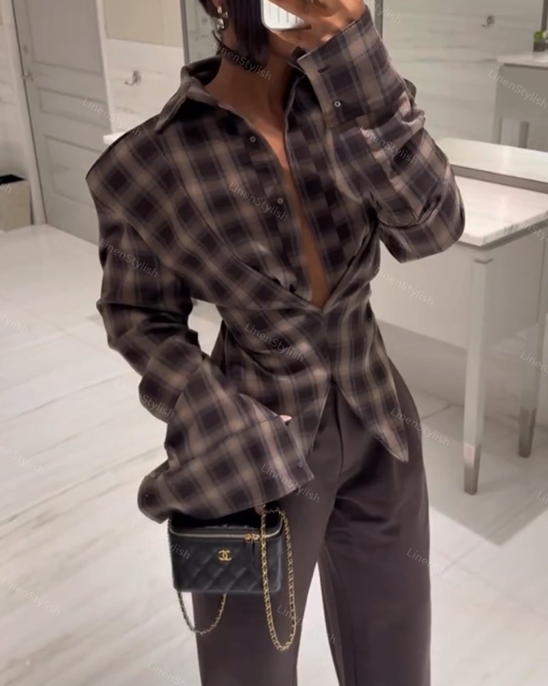 Elegante braune Karojacke