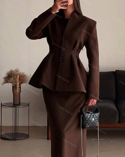 Anpassungsfähiges Set aus Jacke und Rock