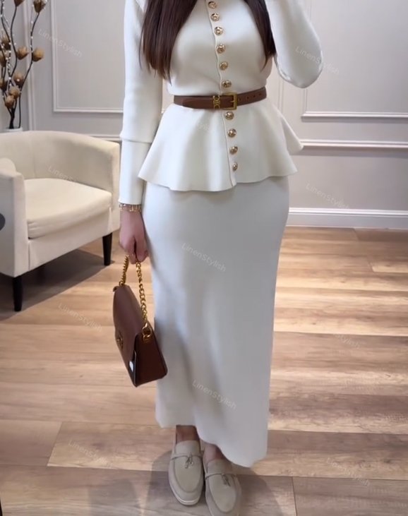 Lässiges Set aus Pullover und Rock