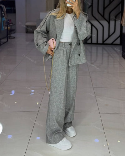 Elegantes Set aus Jacke und Hose